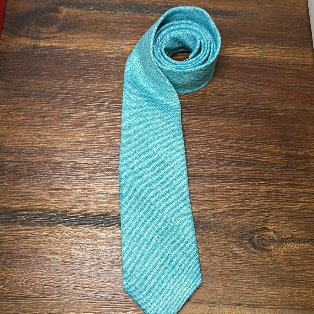Robert Talbott Estate tie 100% linen new never worn